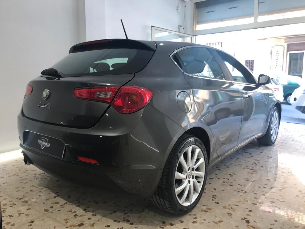 Alfa Romeo Giulietta 1.6 JTDm-2 105 CV Distinctive