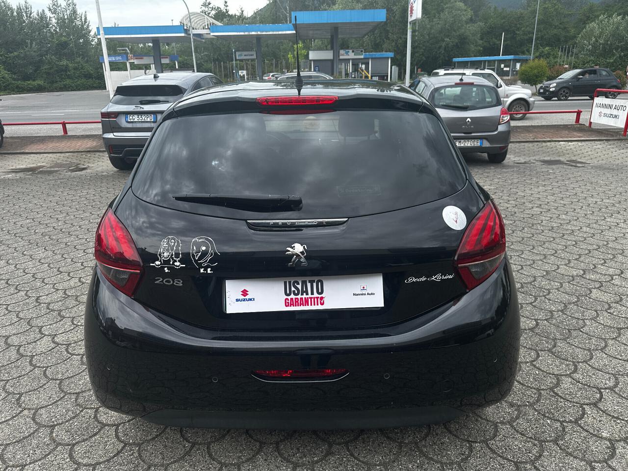 Peugeot 208 BlueHDi 100 S&S 5 porte Signature