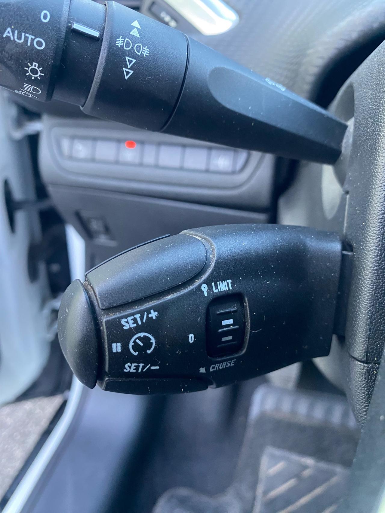 Peugeot 2008 HDI 2014 Full Navi Led Tetto