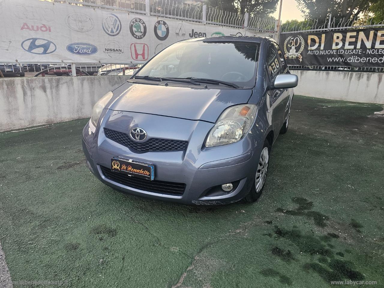 TOYOTA Yaris 1.3 5p. Sol