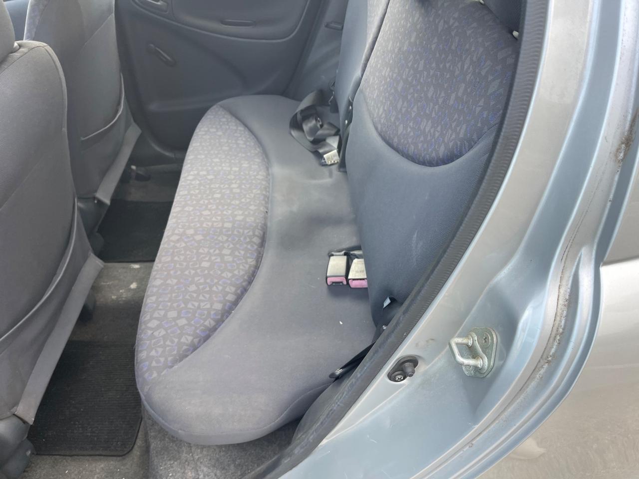 Toyota Yaris 1.3i 16V cat 5 porte Luna '03