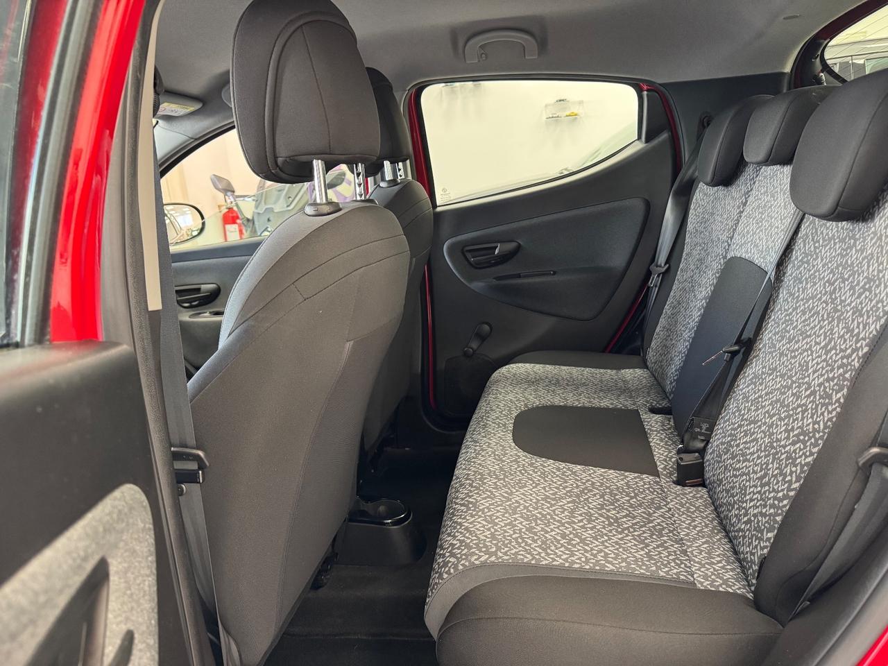 Lancia Ypsilon 1.0 FireFly 5 porte S&S Hybrid 70 cv