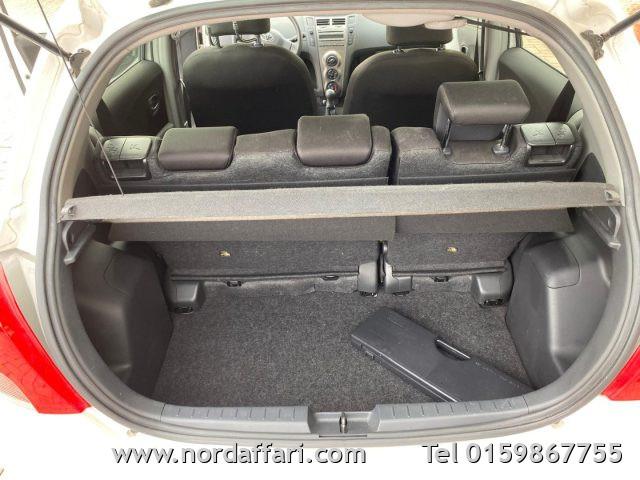 TOYOTA Yaris 1.0 5 porte