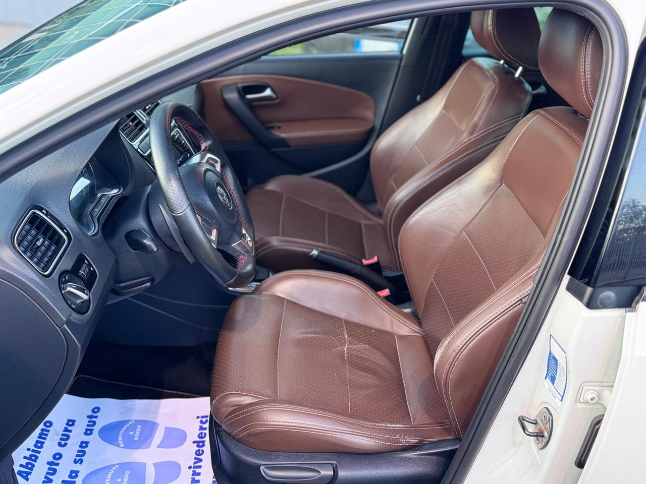 VW Polo GTI 1.4 TSI 180cv DSG 2010 Interno Tabacco