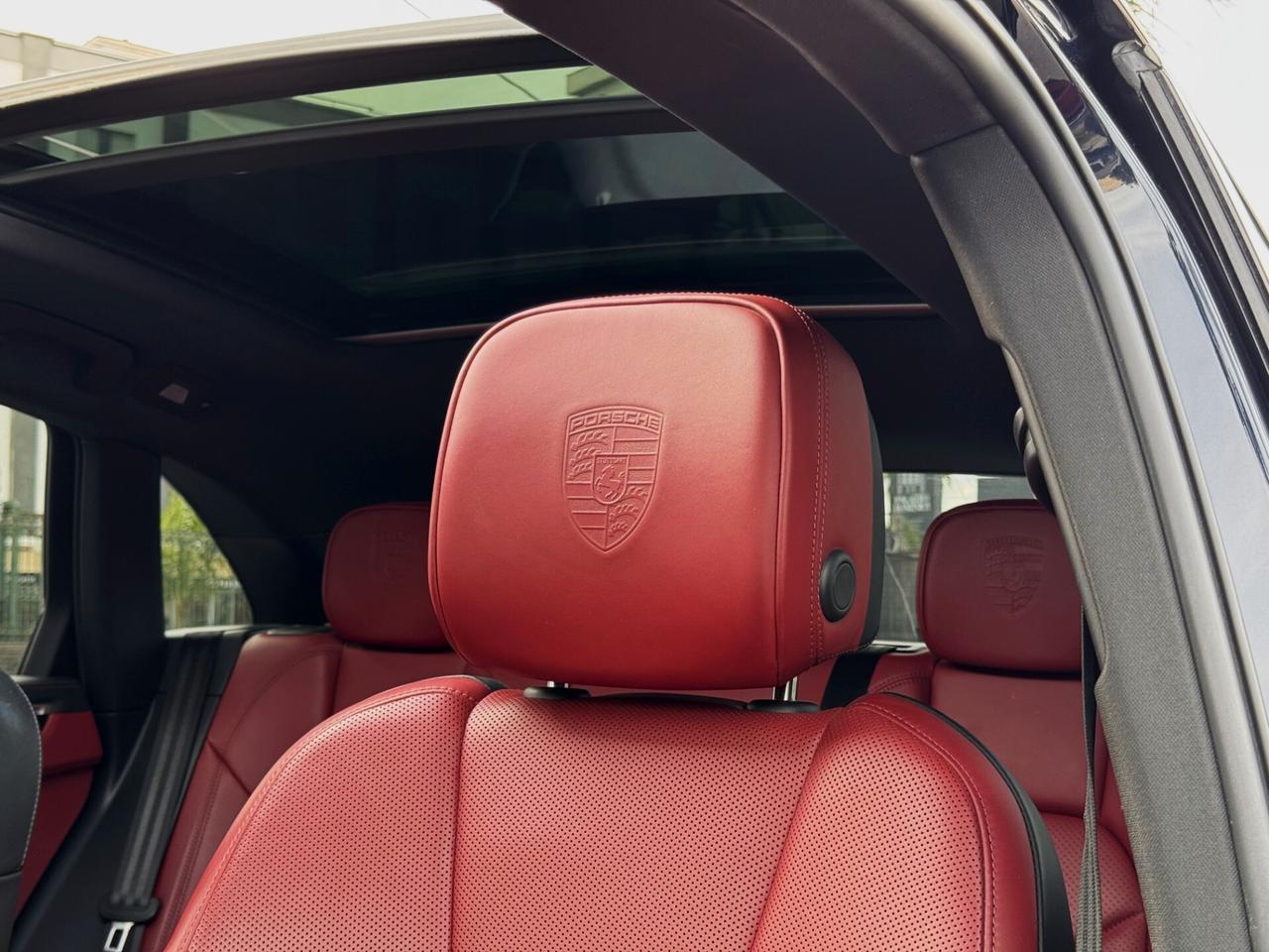 Porsche Macan 2.0 Turbo 265CV TETTO PASM 360