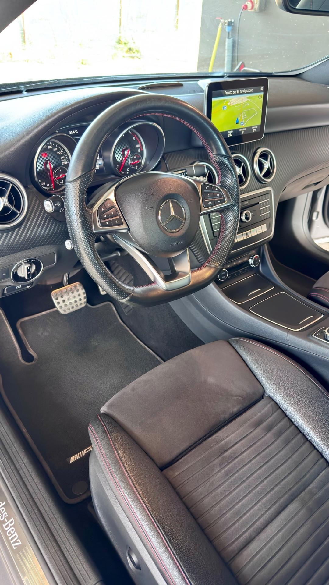 Mercedes-benz A 200 d Automatic 4Matic Premium AMG