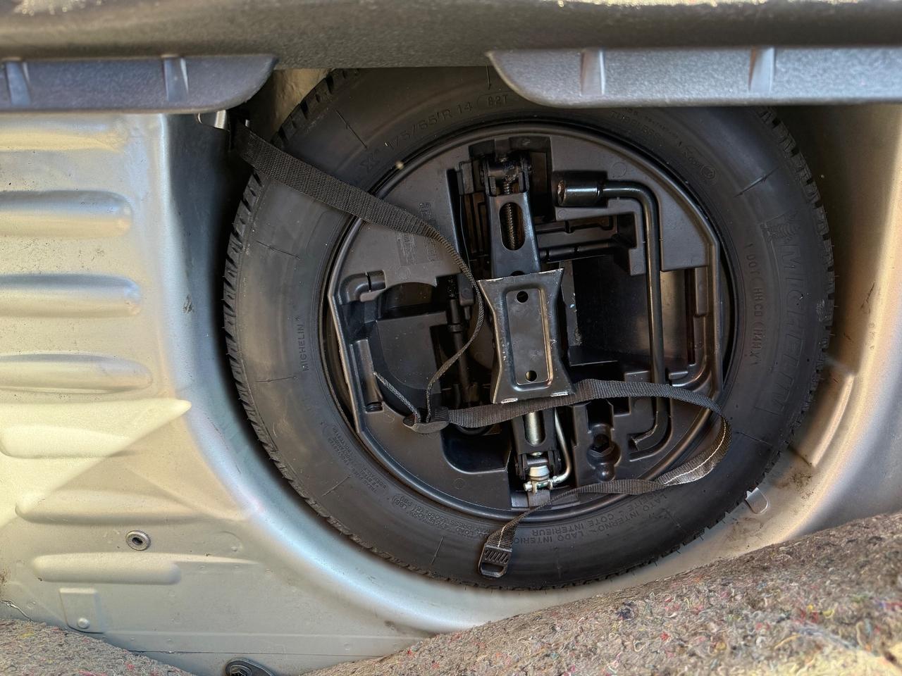 Citroen C3 1.1 airdream Perfect Techno COLORE GRIGIO