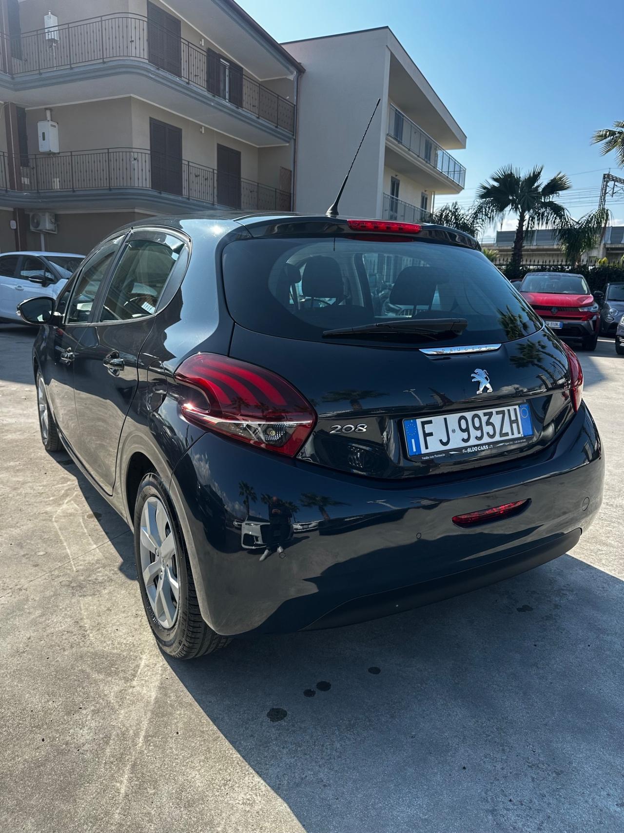 Peugeot 208 BlueHDi 75 5 porte Allure