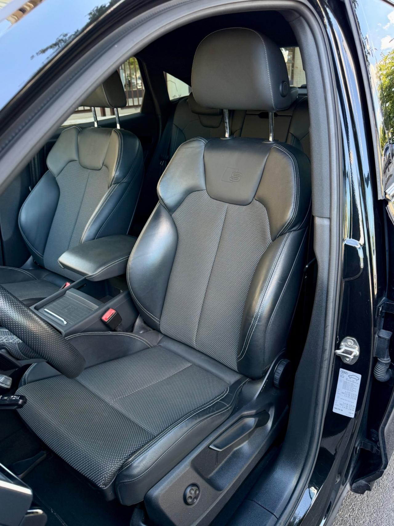 Audi Q5 Sportback 40 2.0 Tdi 204CV SLINE quattro