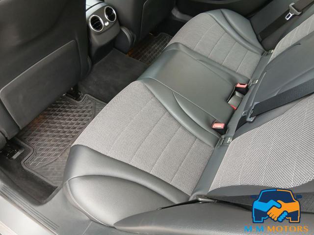 MERCEDES-BENZ C 220 d Premium