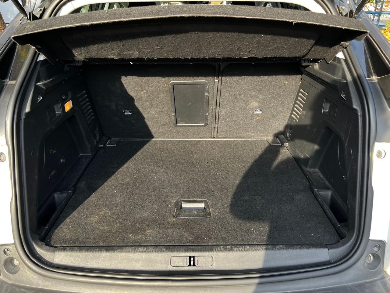 Peugeot 3008 Allure 1.5 Blue H #50577