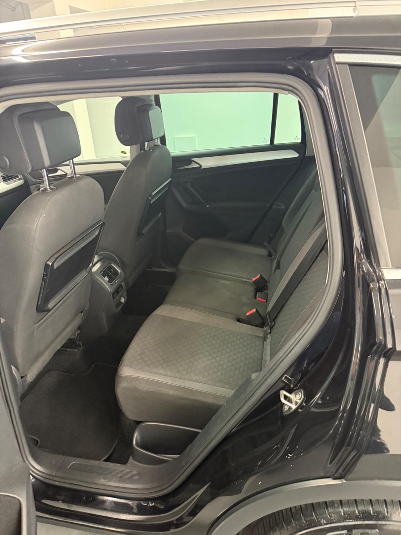 Volkswagen Tiguan 2.0 TDI SCR 4MOTION Business BlueMotion Technology