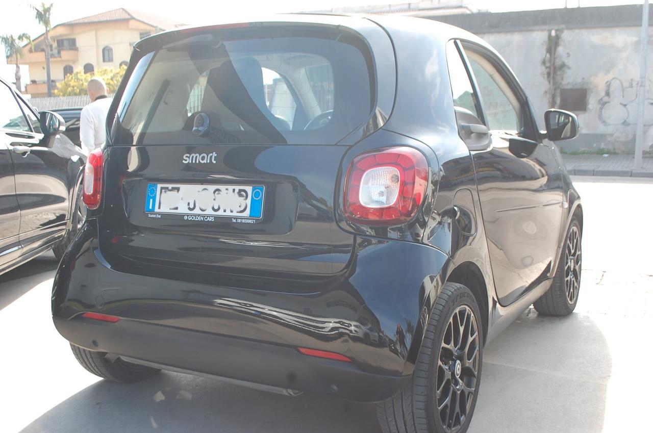 Smart forTwo 1.0 Black Passion 61CV Uff Italy USB Lega Clima