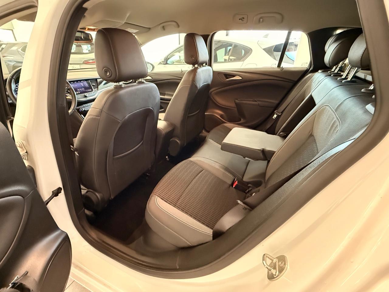 Opel Astra Sports Tourer 1.5 cdti 122cv MATRIX NEOPATENTATI