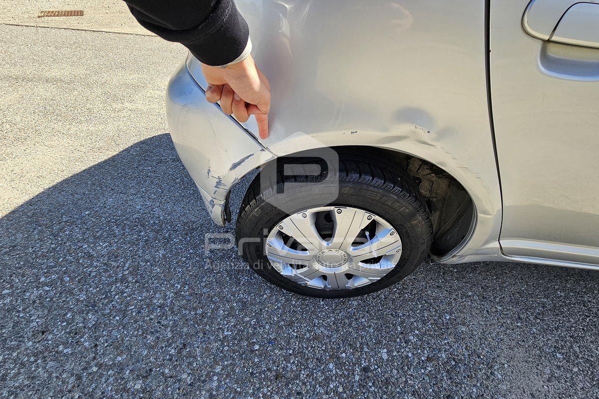 TOYOTA Yaris 1.3i 16V cat 5 porte aut. Sol