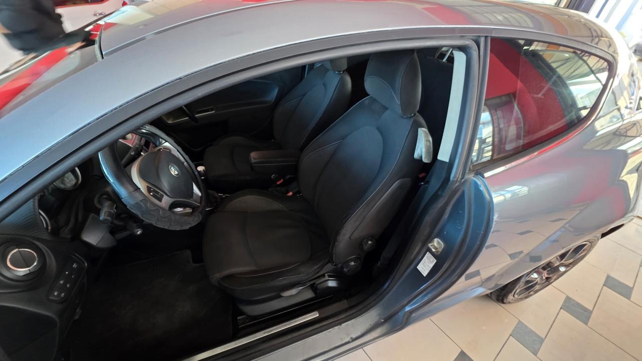 Alfa Romeo MiTo 1.3 JTDm 16V 90 CV Distinctive Sport Pack
