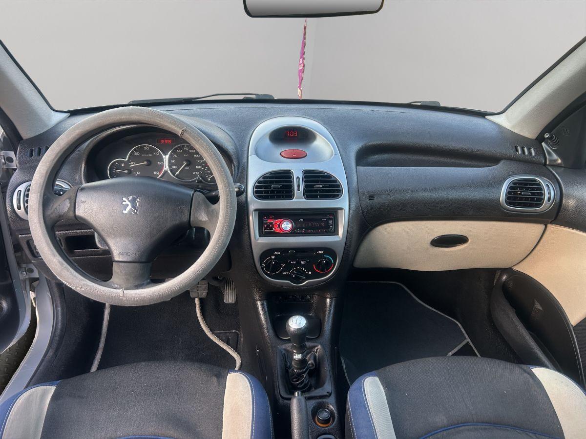PEUGEOT - 206 - 1.4 HDi 68CV 3p . XS