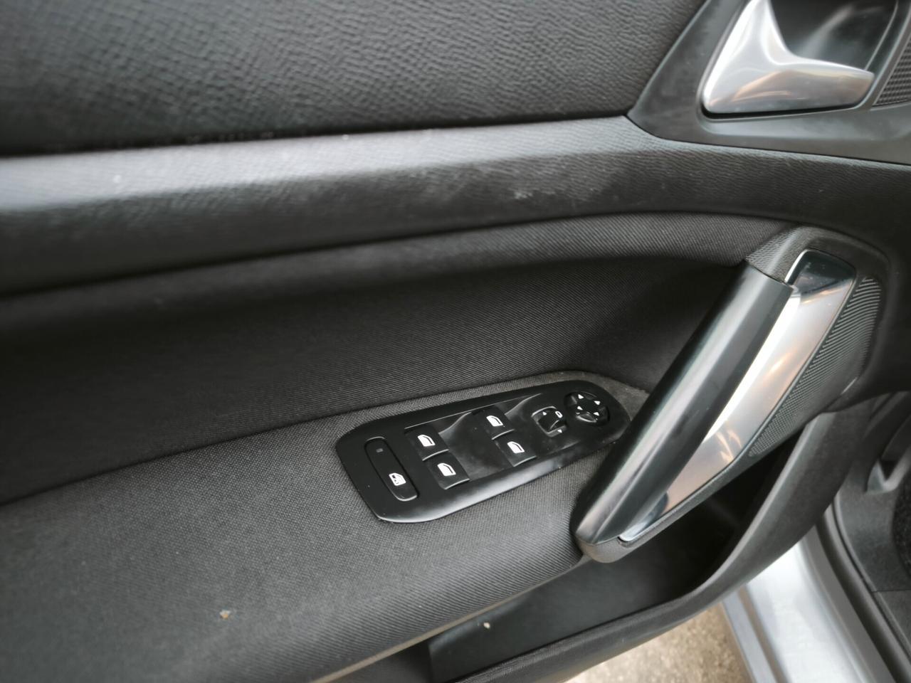 Peugeot 308 HDI 1500 EURO 6 OK NEOPATENTATI