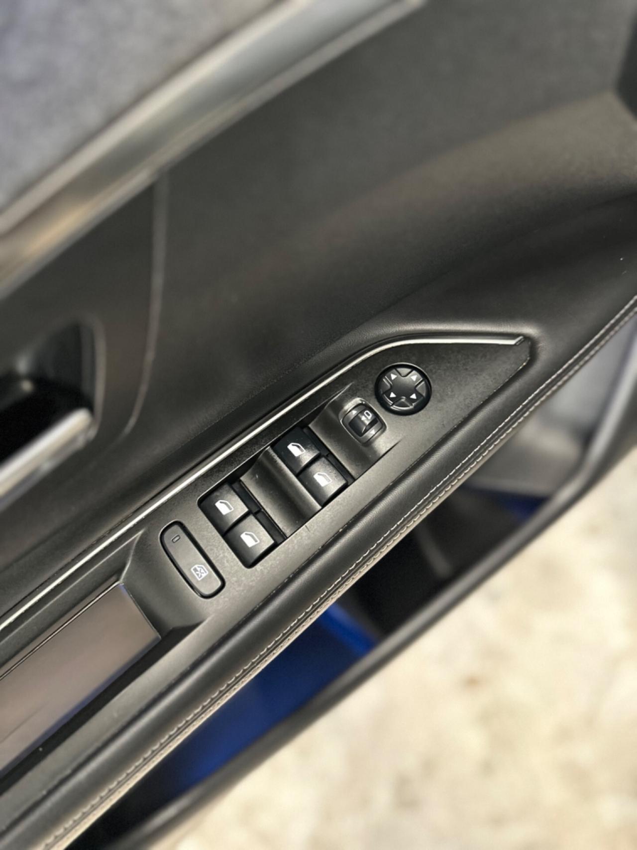 Peugeot 3008 1.6 BlueHDi 120 CV Allure 05/2018 Euro 6