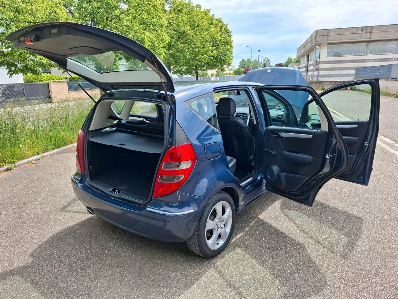 Mercedes A 150 benzina 5 porte SOLO 89.000 KM