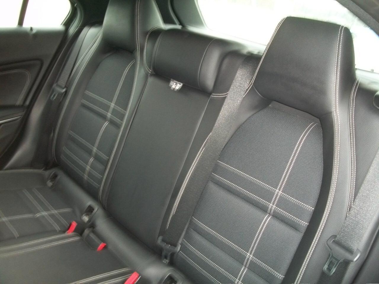 Mercedes-benz A 180 Premium CC 1595 KW 90 HP 122 KM 97650 TALIANDATI GARANZIA UN ANNO BENZINA EURO 06 NERA