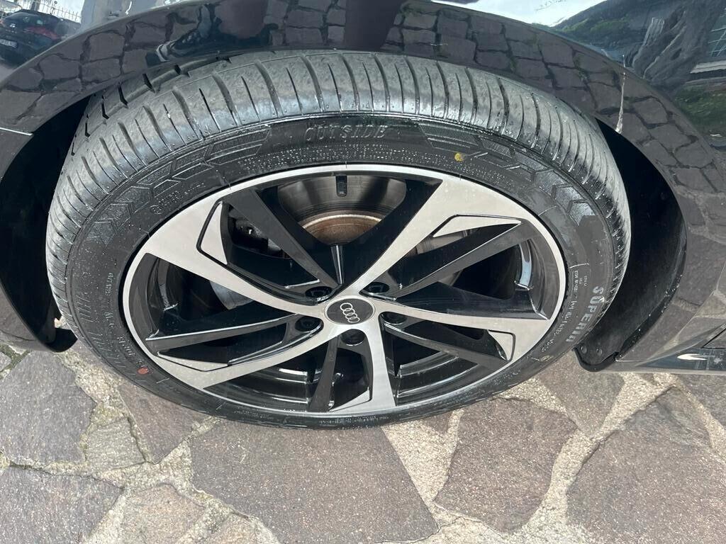 Audi TT Roadster 2.0 TDI ultra S line cockpit CAMBIO MANUALE