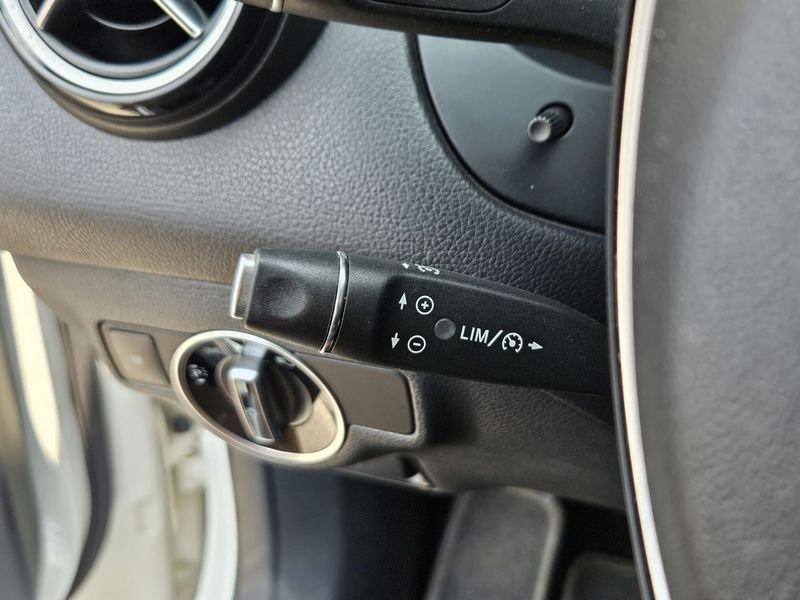 Mercedes-Benz GLA 200 d Automatic Premium