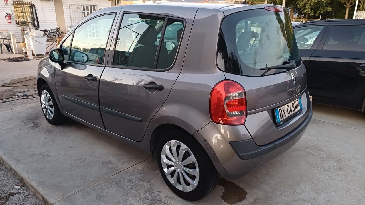 Renault Modus 1.2 16V Dynamique 2009