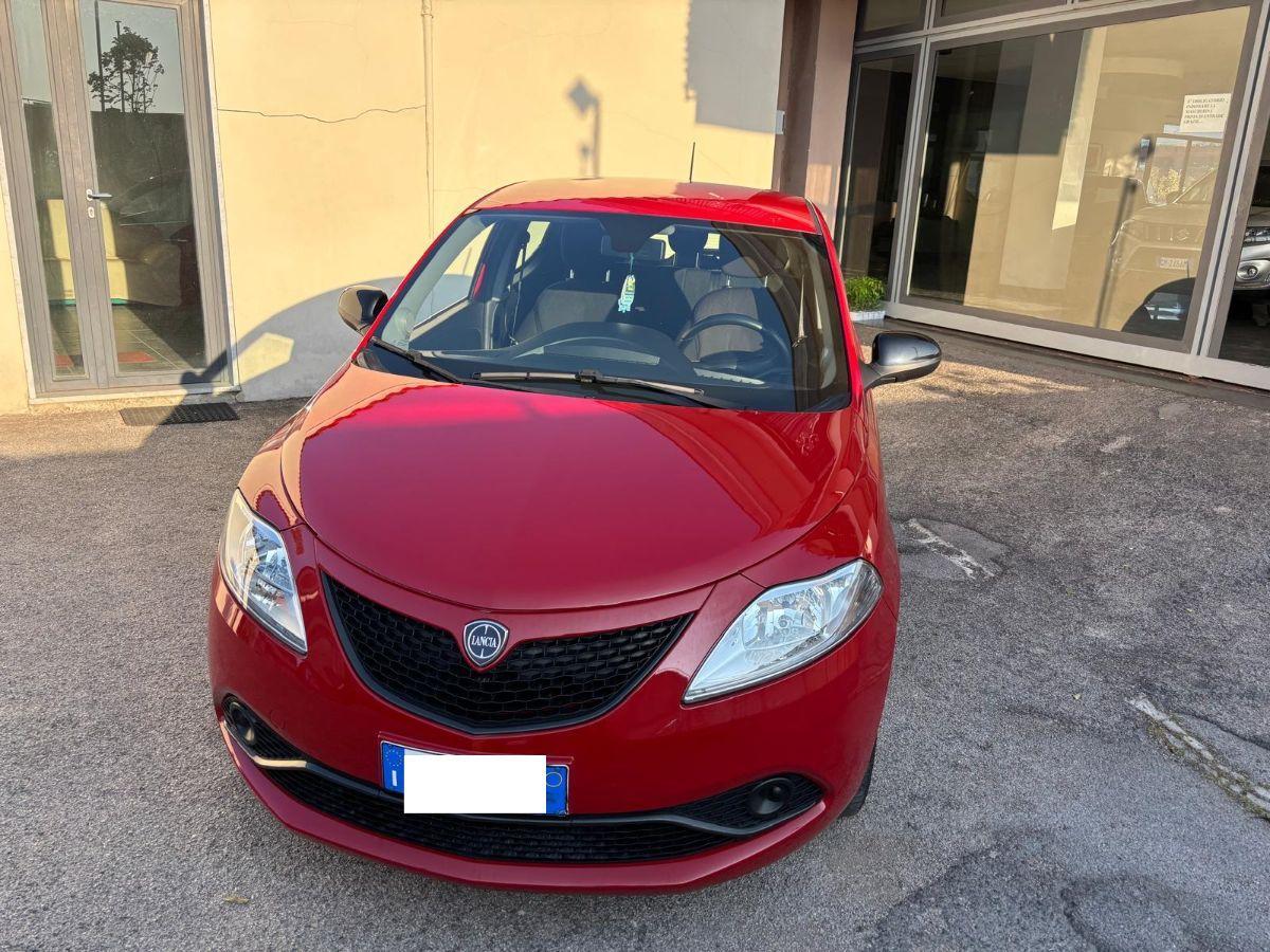 LANCIA Ypsilon 1.2 69 CV 5p.GPL Ecochic Silver