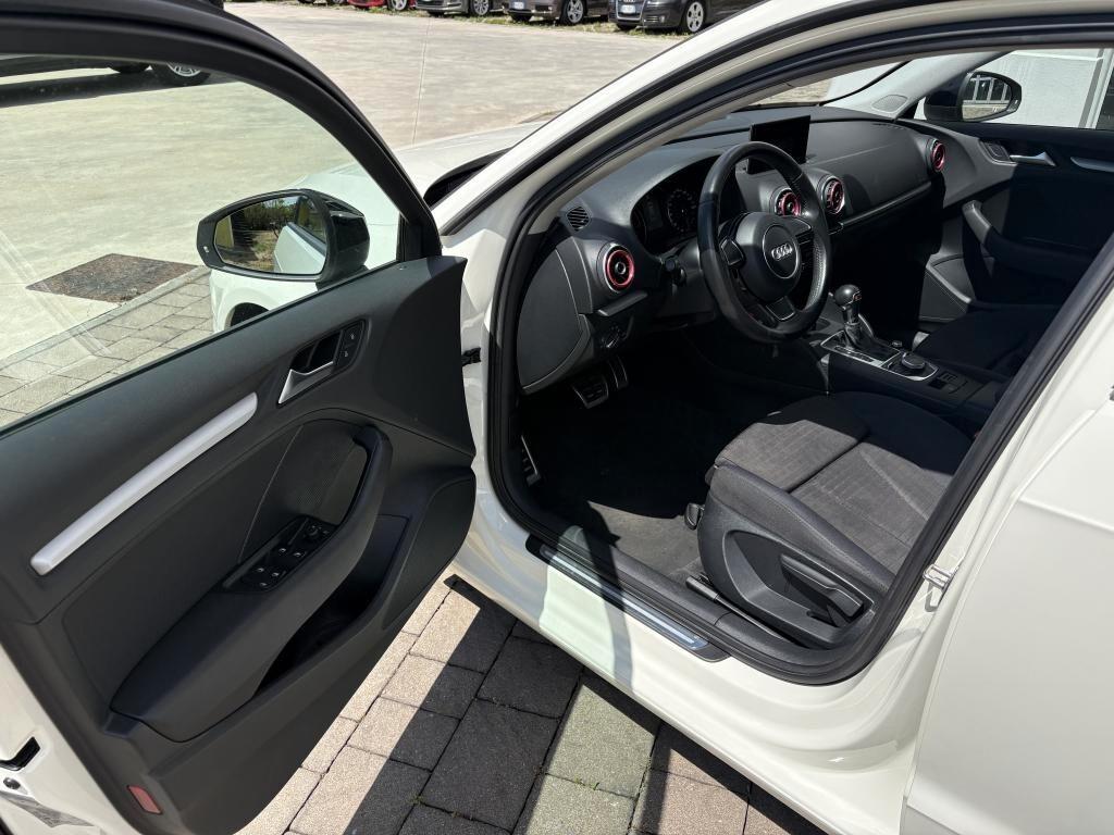 Audi A3 Sportback 1.6 TDI 105cv S tronic Ambition