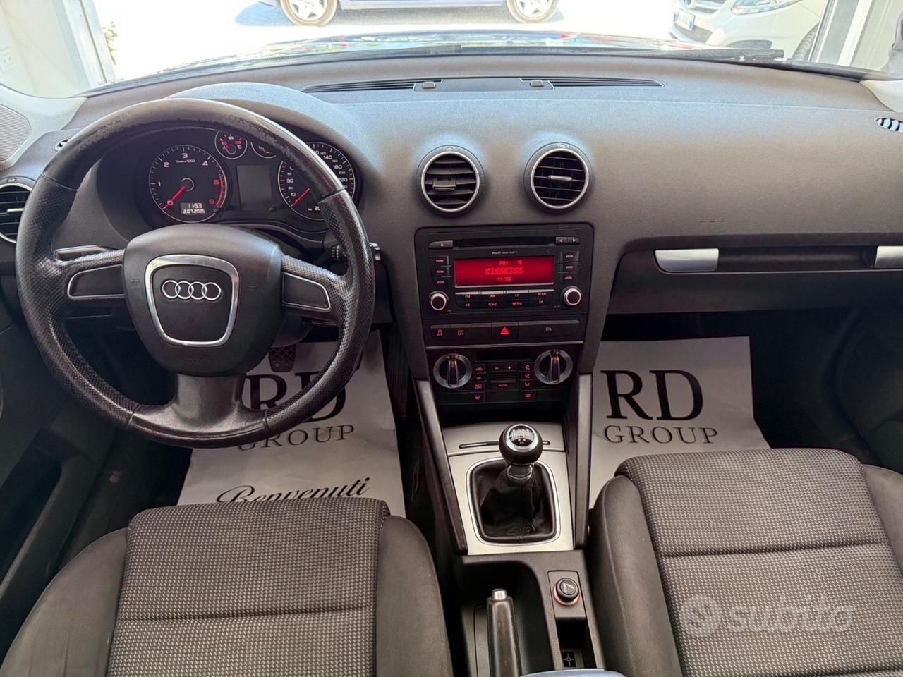 Audi A3 Sportback 1.6 TDI 105cv Attraction ok neop