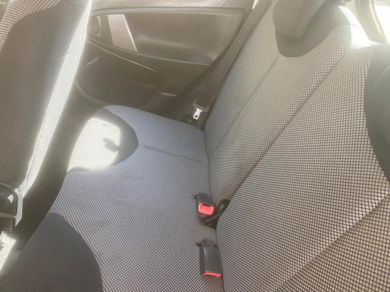 Toyota Aygo 1.0 12V VVT-i 5 porte Lounge Connect