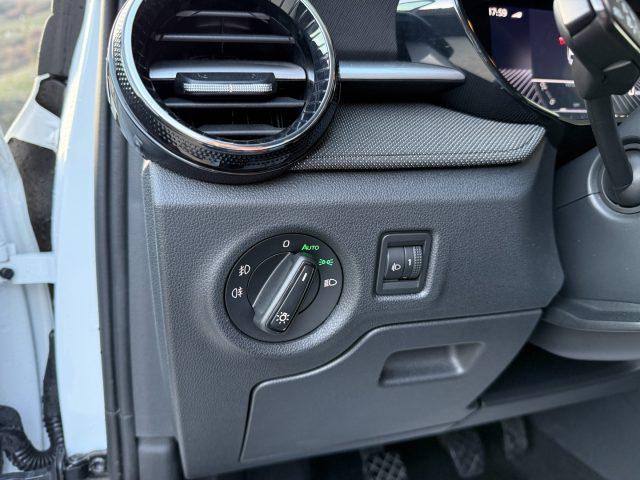SKODA Fabia 1.0 TSI Style Bluetooth Radio LED Smartlink