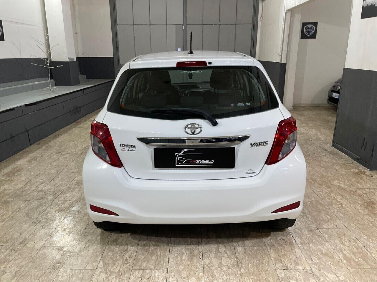 Toyota Yaris 1.0 5 porte Lounge