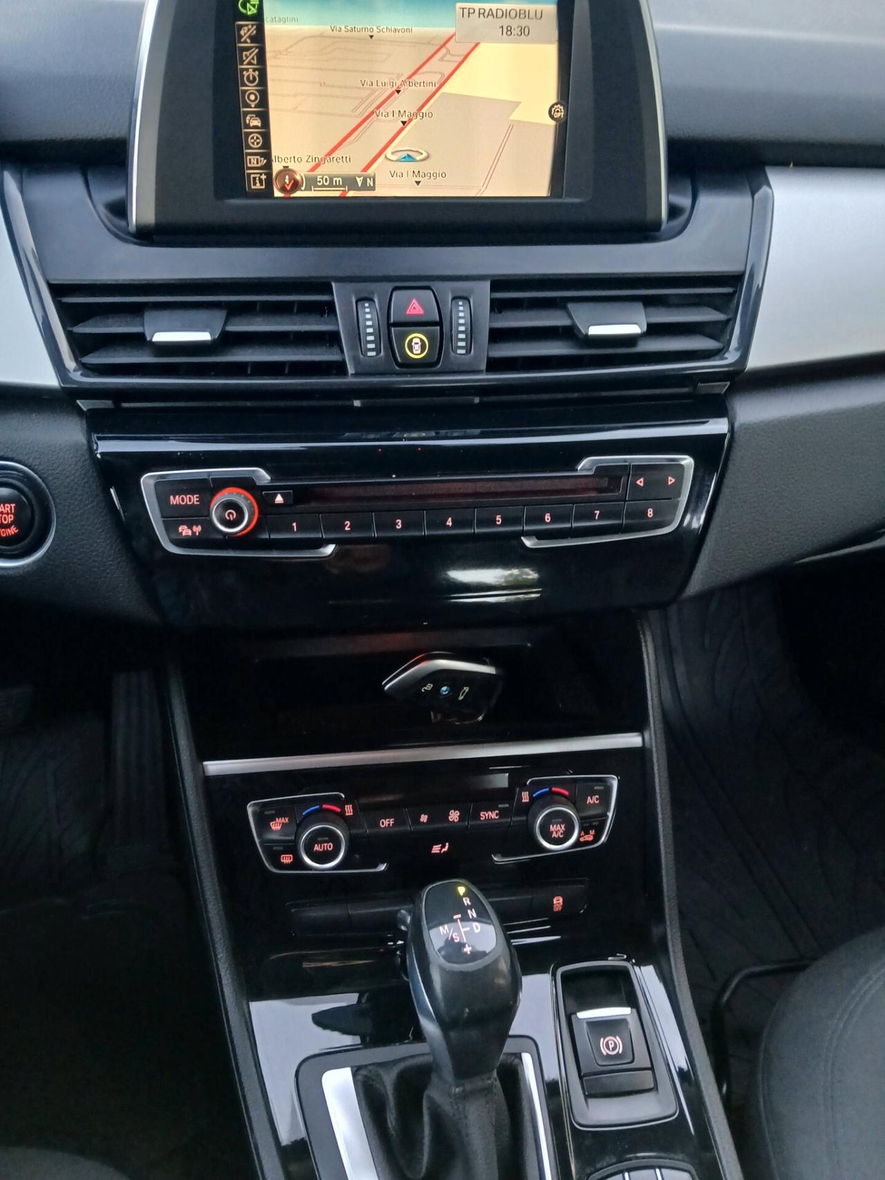 Bmw 2er Active Tourer 218d Advantage