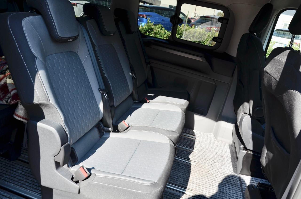 FORD TOURNEO CUSTOM 2.0 TDI TITANIUM 170cv AUT. 8 POSTI, UFF ITALIANA, SERVICE DIMOSTRABILI, FARI LED, RETROCAMERA, PERMUTE