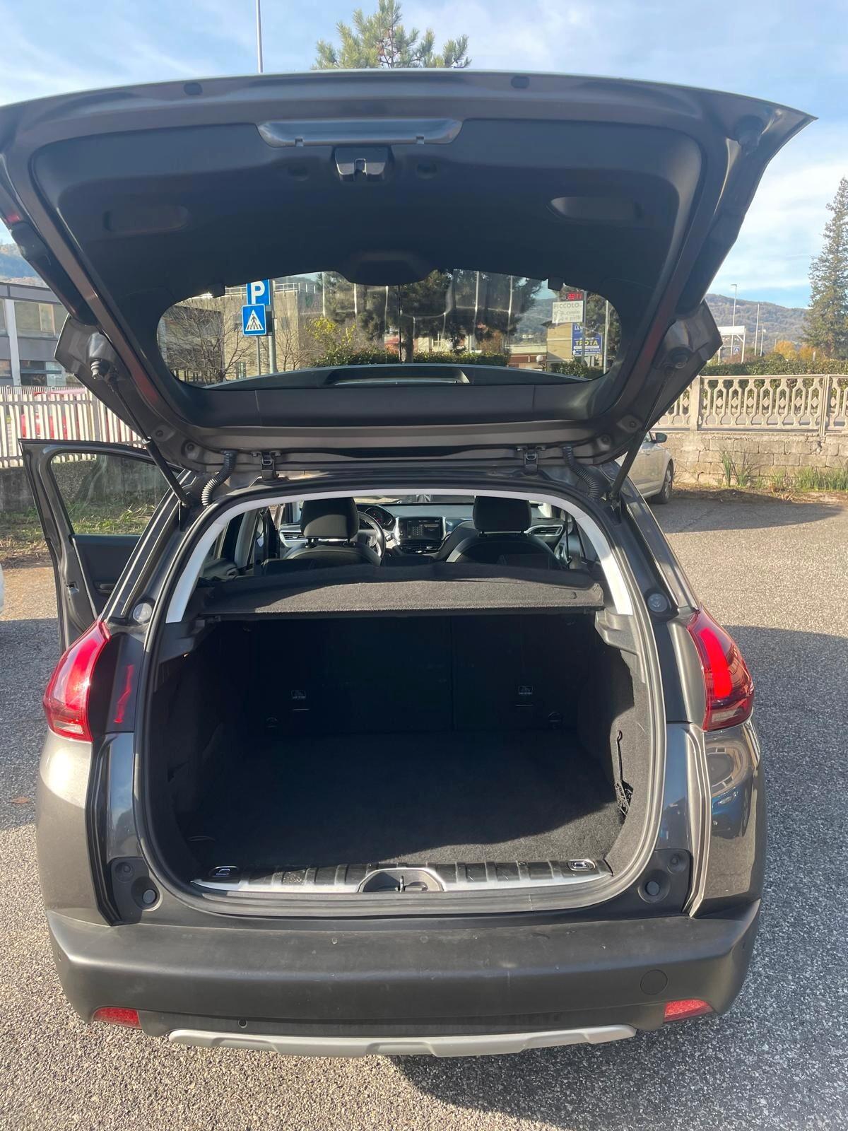 Peugeot 2008 BlueHDi 120 Allure