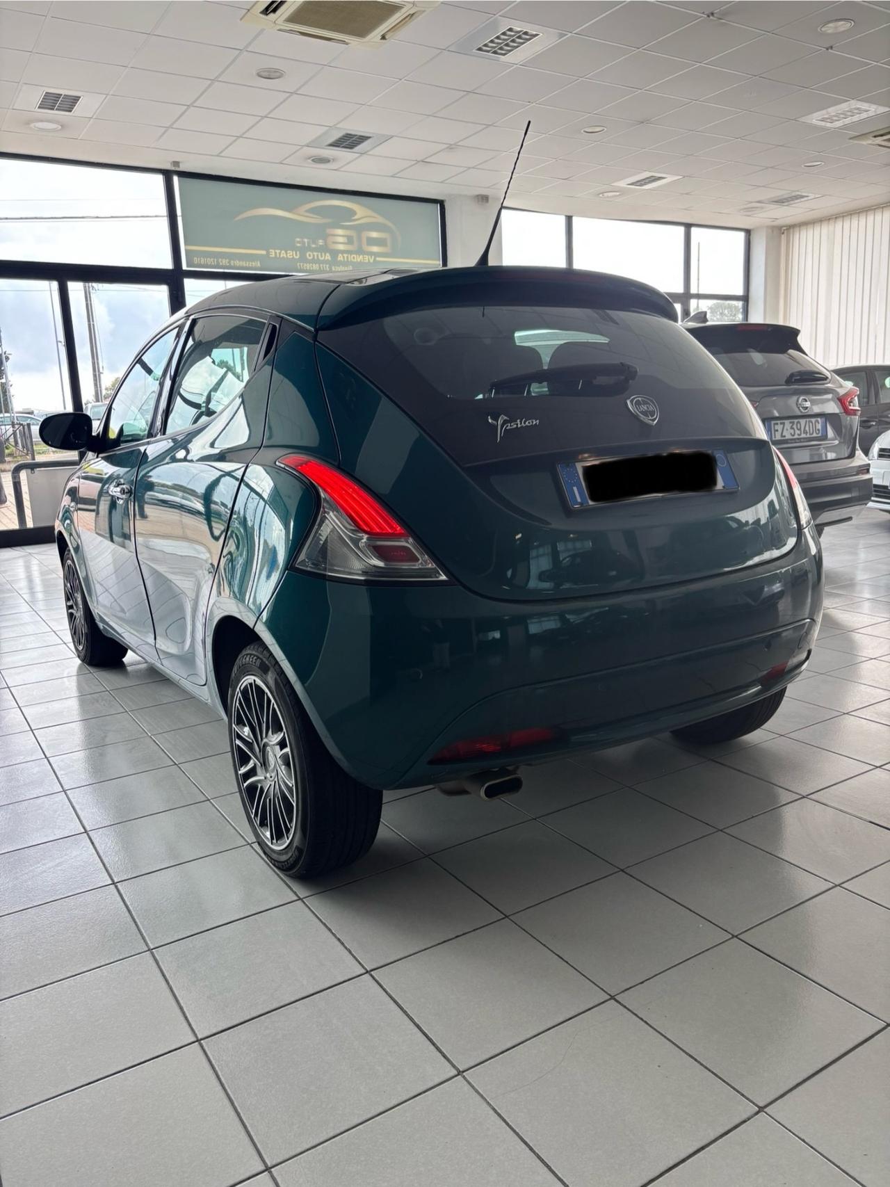 Lancia Ypsilon 1.2 69 CV 5 porte GPL Ecochic Gold