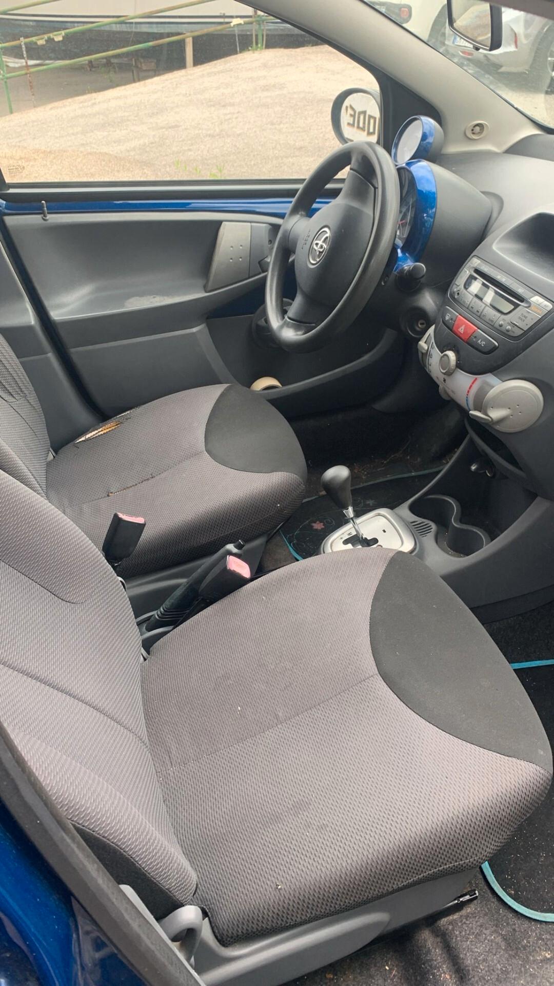 Toyota Aygo 1.0 12V VVT-i 5 porte Blue