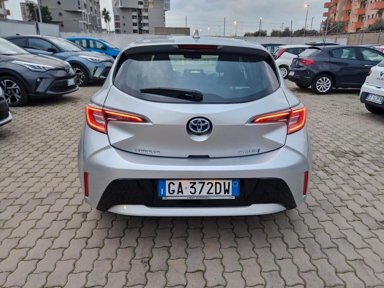 Toyota Corolla 1.8 Hybrid Business