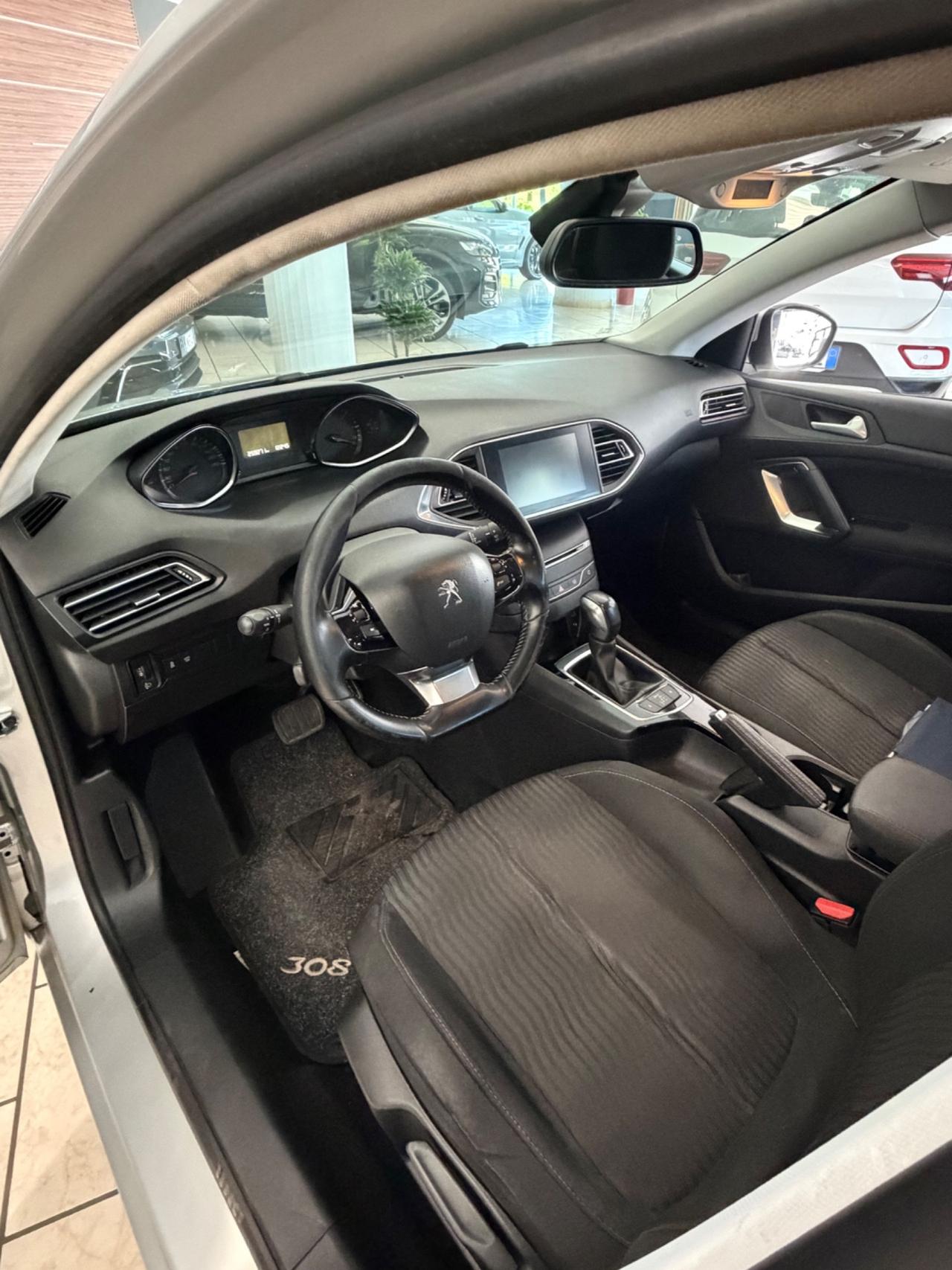 Peugeot 308 BlueHDi 120 S&S SW Business