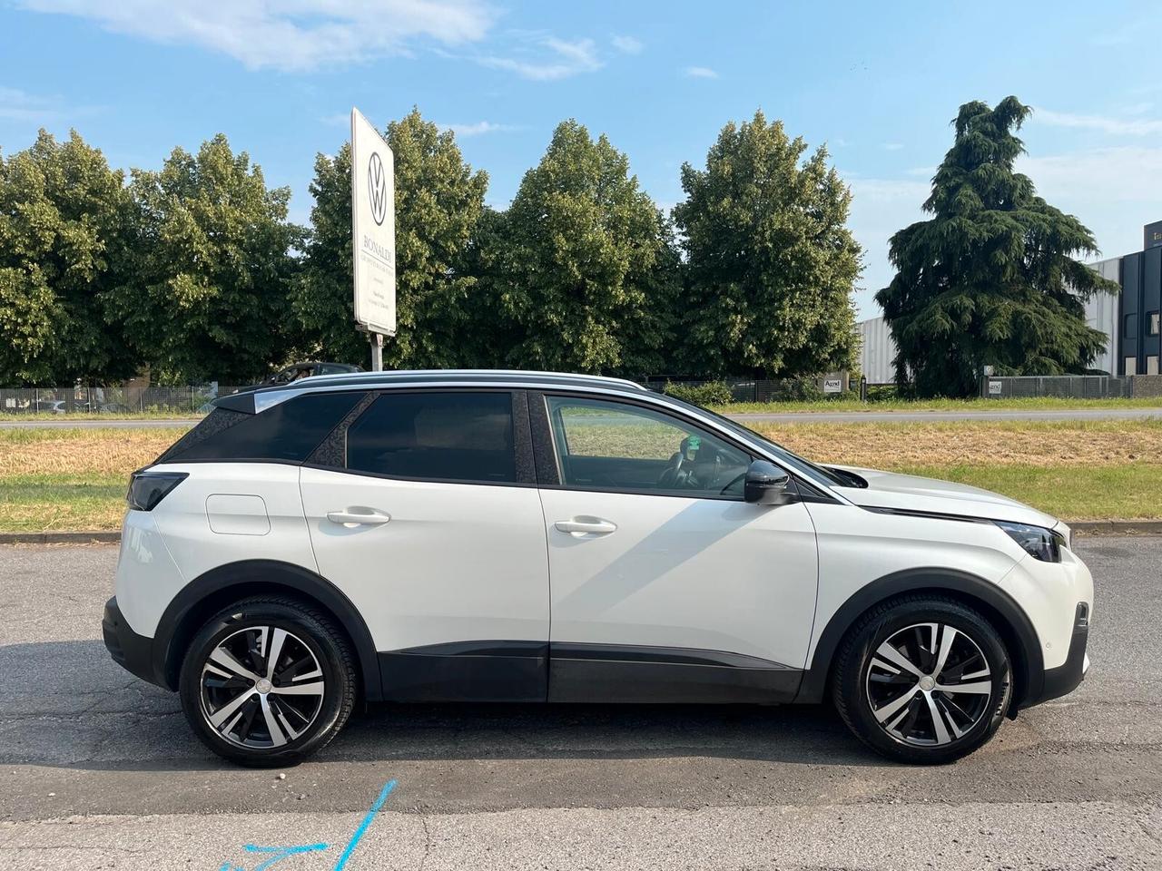 Peugeot 3008 PureTech Turbo 130 S&S Allure **EXPORT**