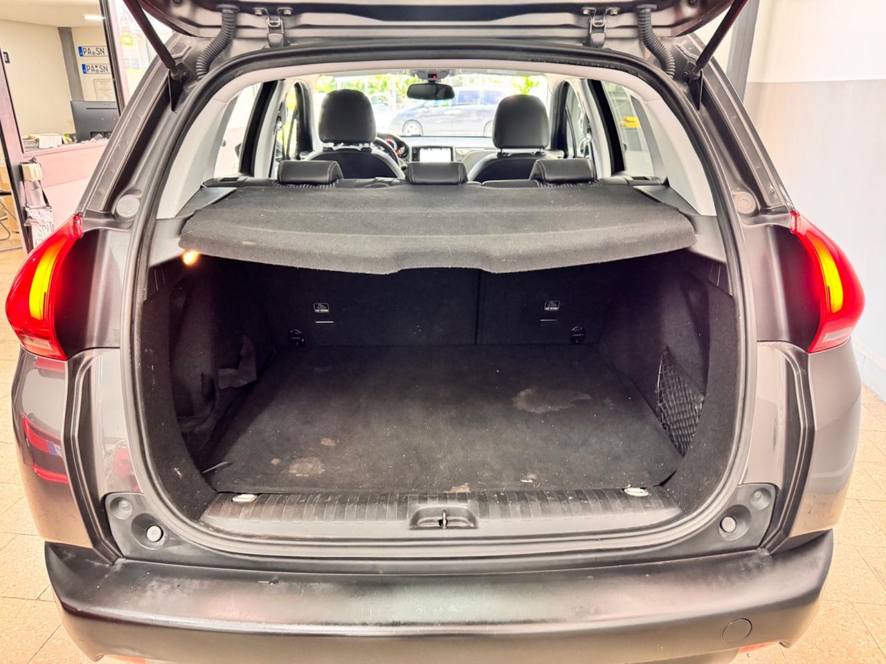Peugeot 2008 1.2 82 Cv Allure 90.000 KM - 2019