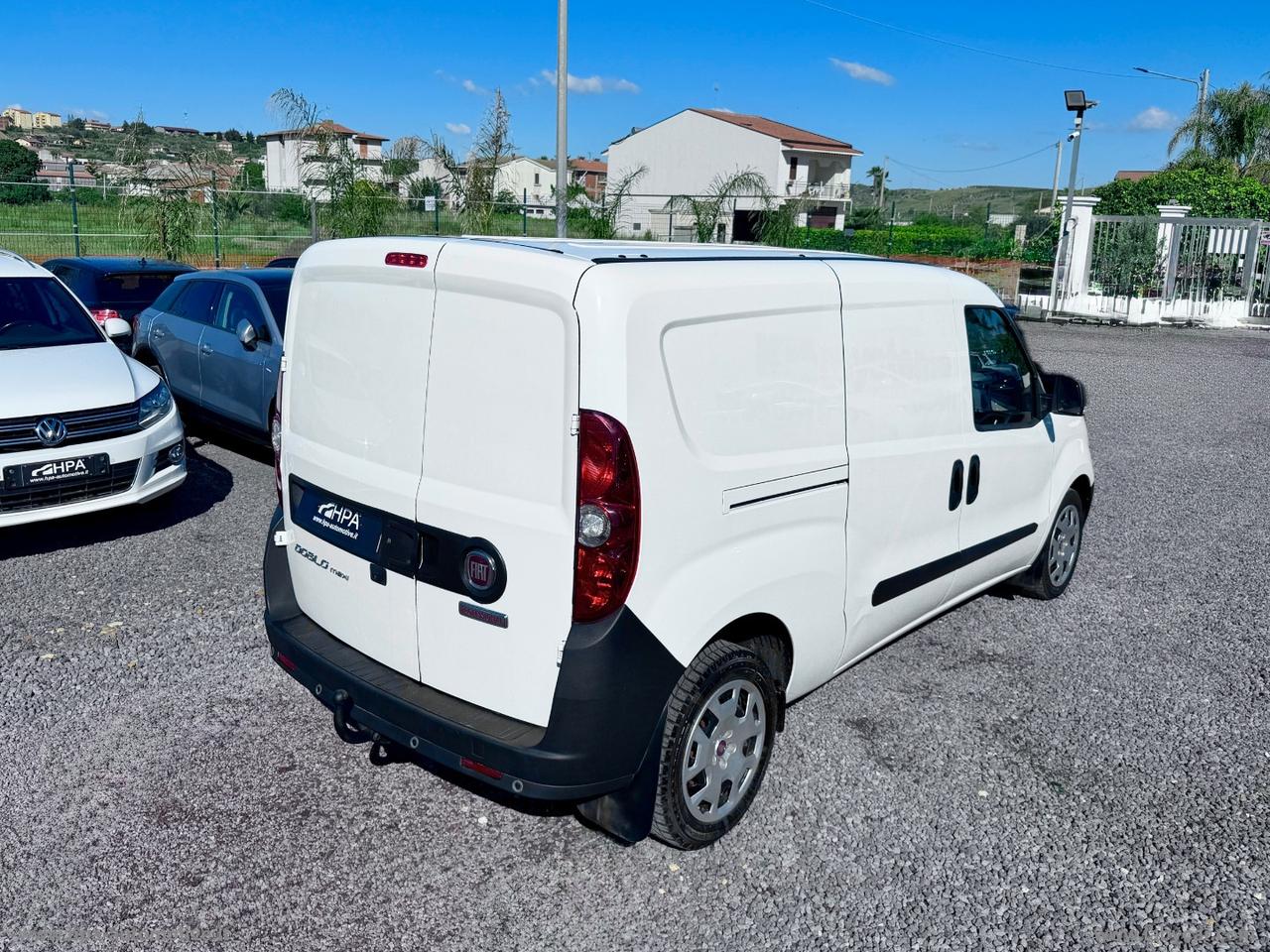 FIAT Doblò 1.6 MJT 120CV MAXI 3 POSTI NAVI RETROCAMERA CLIMA AUTOMATICO