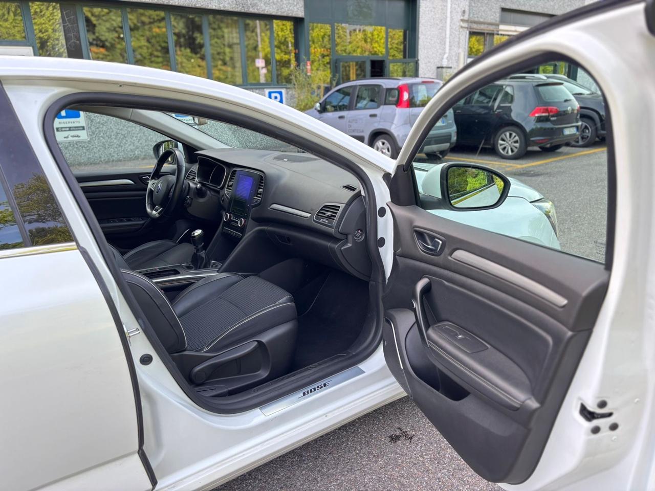 Renault Mégane dCi 8V 110 CV Energy Bose”CAR PLAY”