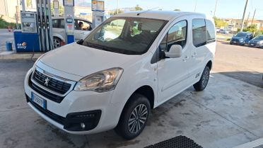 Peugeot Partner Tepee BlueHDi 100 4x4 Active Traction Control Plus