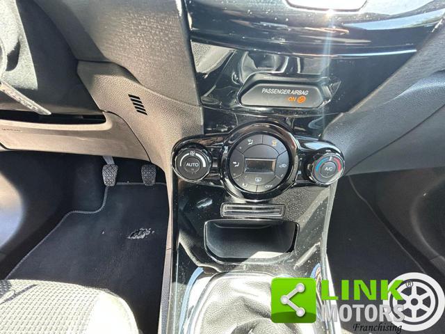 FORD Fiesta Titanium