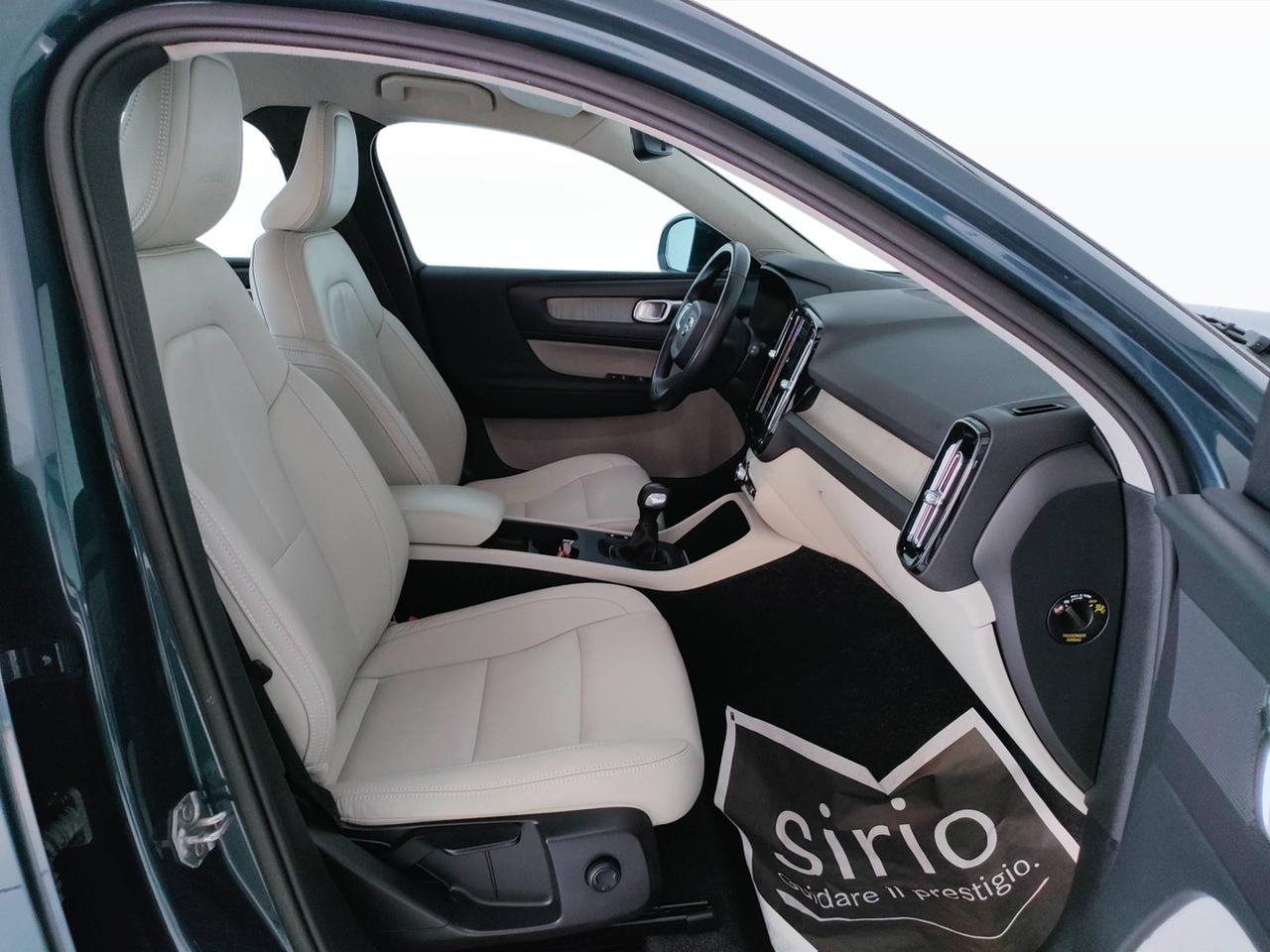 VOLVO XC40 - XC40 2.0 d3 Inscription