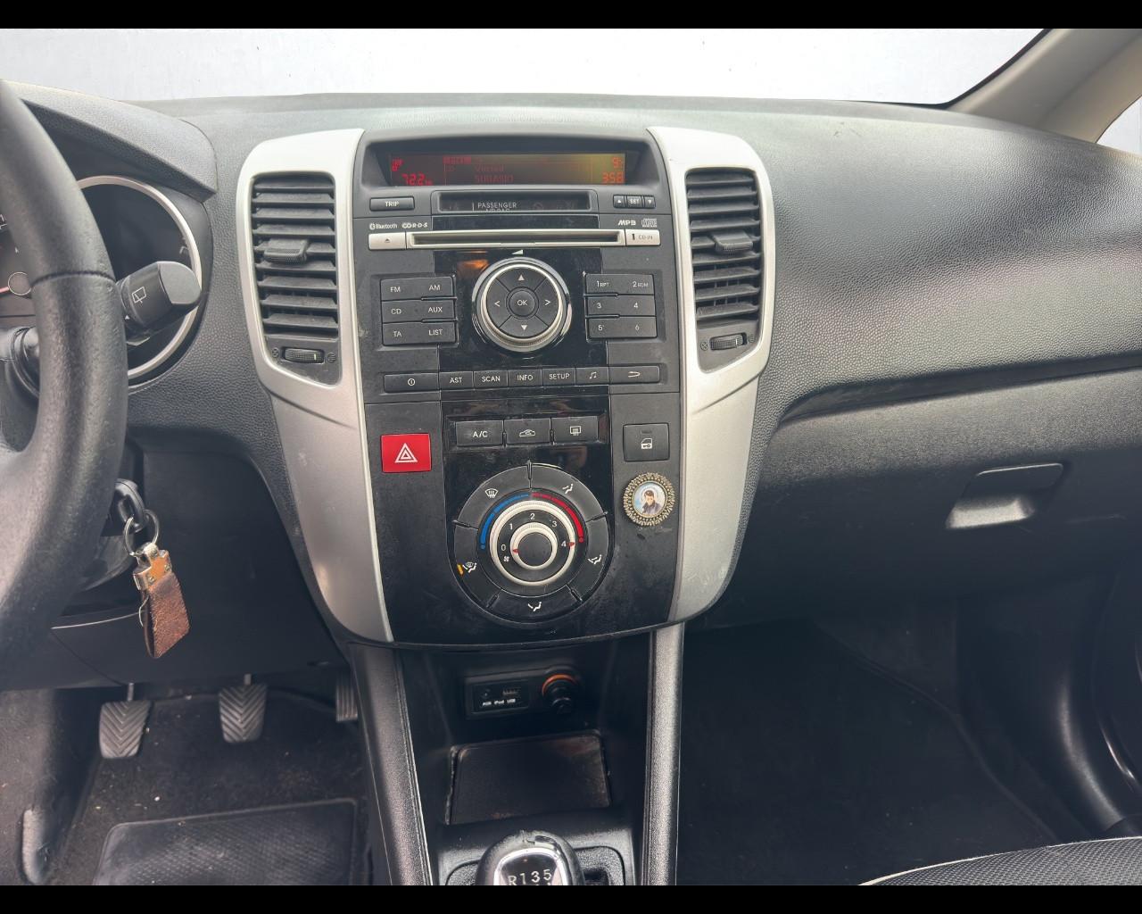 KIA Venga - Venga 1.4 CRDi 90CV WGT EX