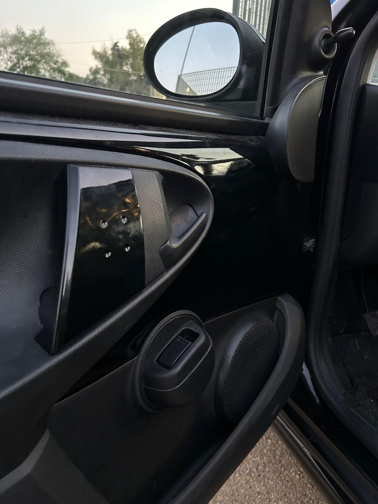 Citroen C1 1.0 5 porte-mod.2013 LED/14"